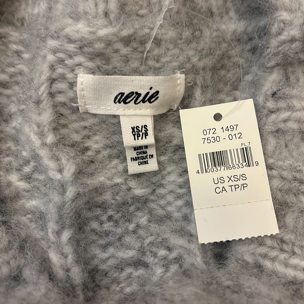 Aerie New Gray Boxy Cable Knit Fringe Cable Oversized Poncho Pullover Size XS S - Picture 6 of 8